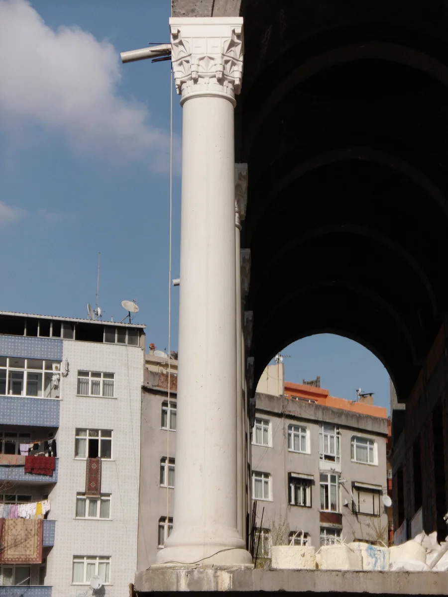 Mukarnaslı Sütun Başlığı gerçek uygulama görseli 22